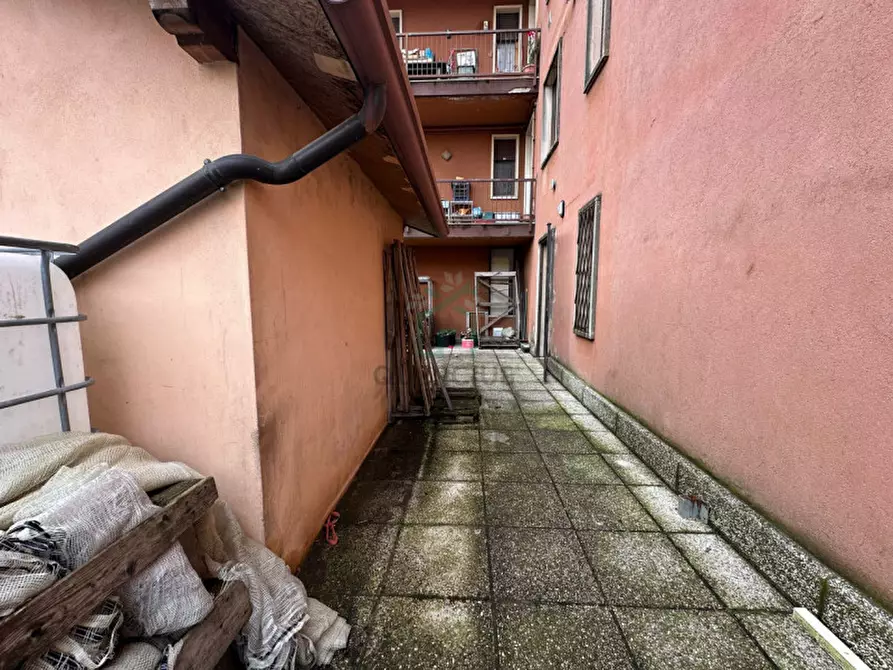 Immagine 65 di Attività commerciale in vendita  in Villaggio di Colognola ai Colli a Colognola Ai Colli