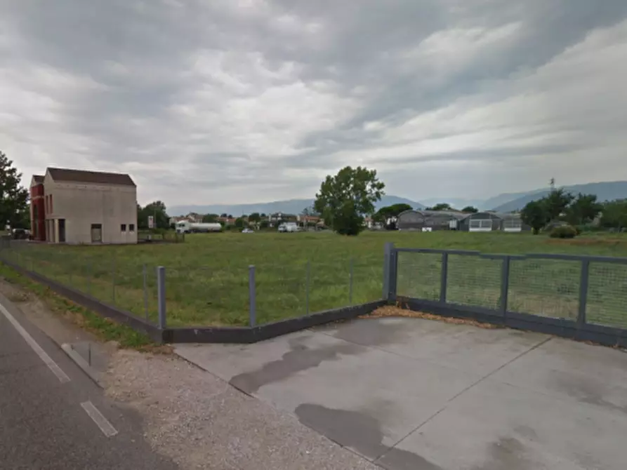 Immagine 4 di Terreno in vendita  in Via Rossano a Cassola