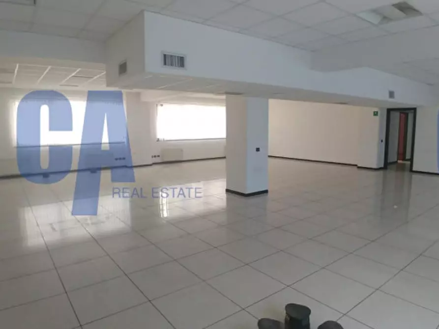 Immagine 16 di Ufficio in affitto  in VIA GROSIO a Milano