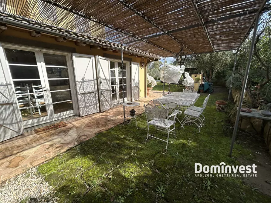 Immagine 4 di Rustico / casale in vendita  in Strada dell'Abbadia a Capalbio