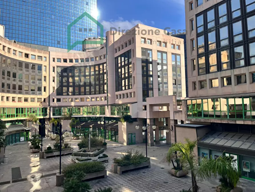 Immagine 10 di Ufficio in affitto  in CENTRO DIREZIONALE ISOLA a Napoli