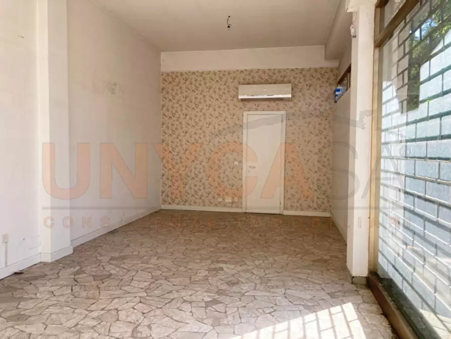 Immagine 2 di Negozio in affitto  a Montegalda