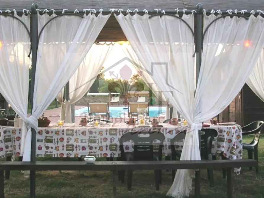 Immagine 5 di Villa in vendita  in campolacconi a Terranuova Bracciolini