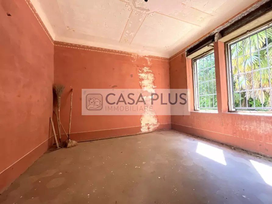 Immagine 2 di Villa in vendita  a Bassano Del Grappa