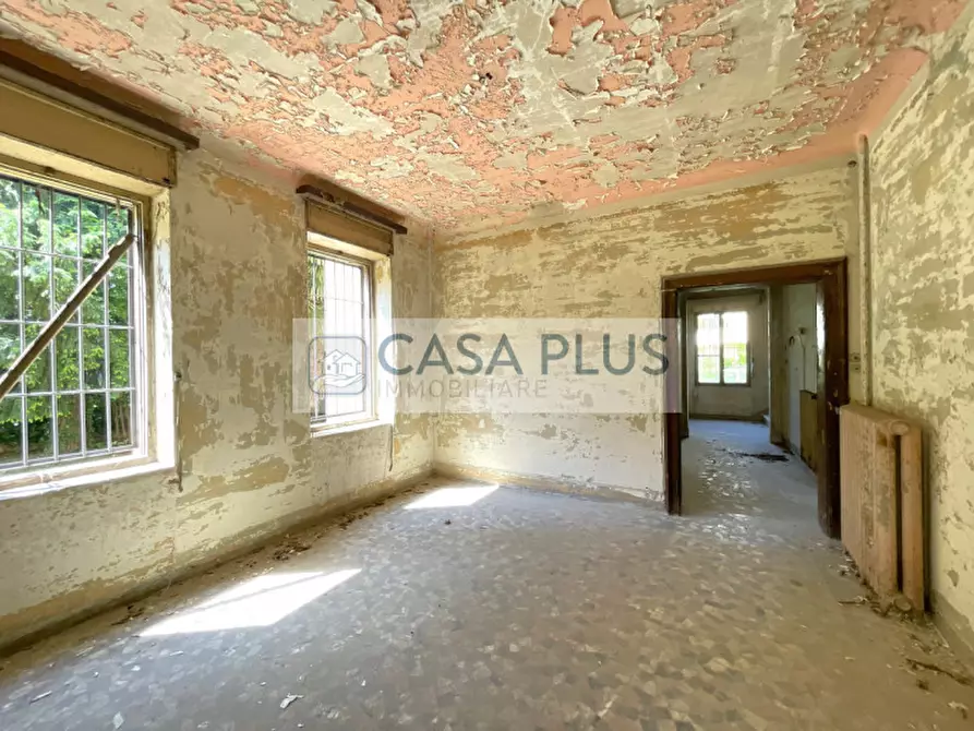 Immagine 6 di Villa in vendita  a Bassano Del Grappa