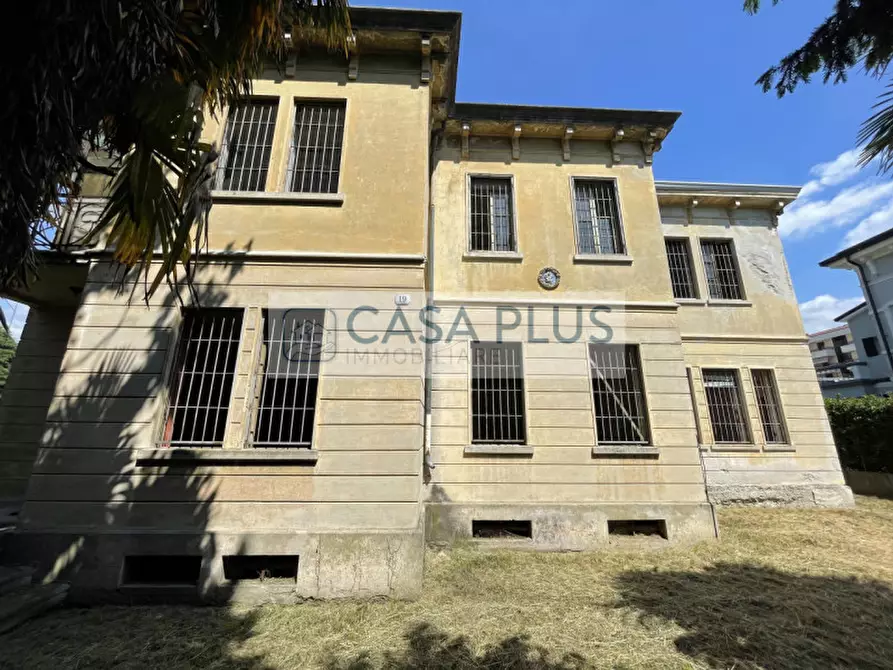 Immagine 18 di Villa in vendita  a Bassano Del Grappa