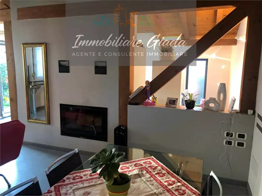 Immagine 4 di Villa in vendita  a Conegliano