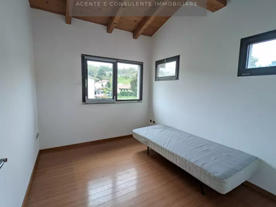 Immagine 13 di Villa in vendita  a Conegliano