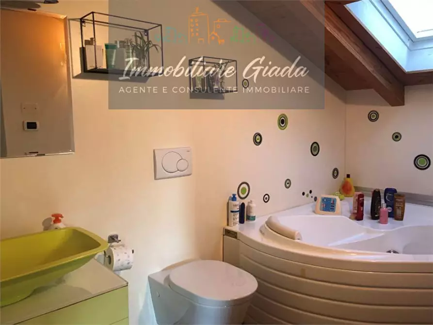 Immagine 15 di Villa in vendita  a Conegliano