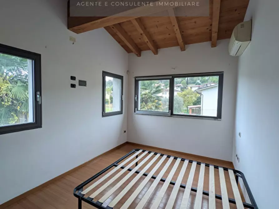 Immagine 22 di Villa in vendita  a Conegliano