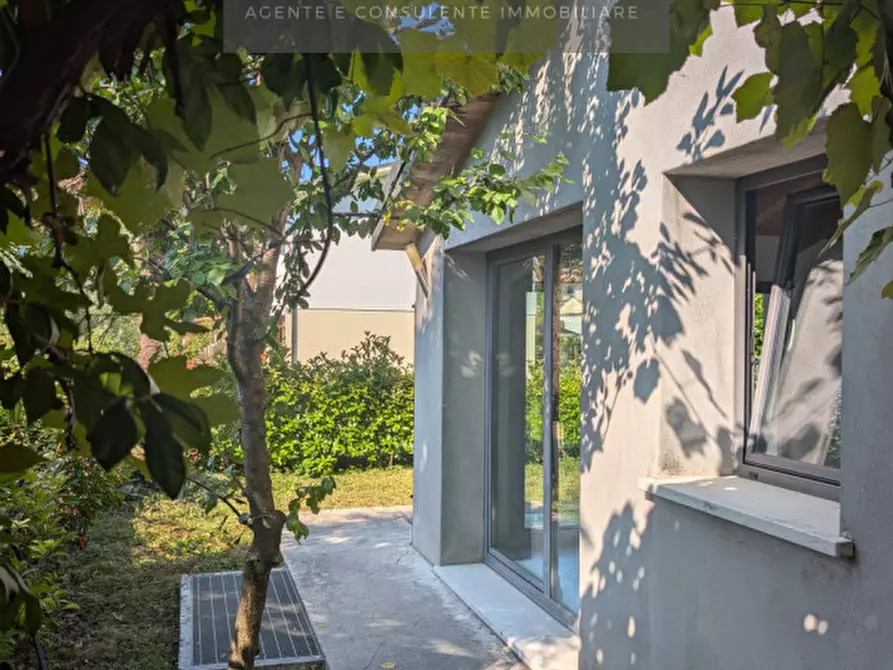 Immagine 28 di Villa in vendita  a Conegliano