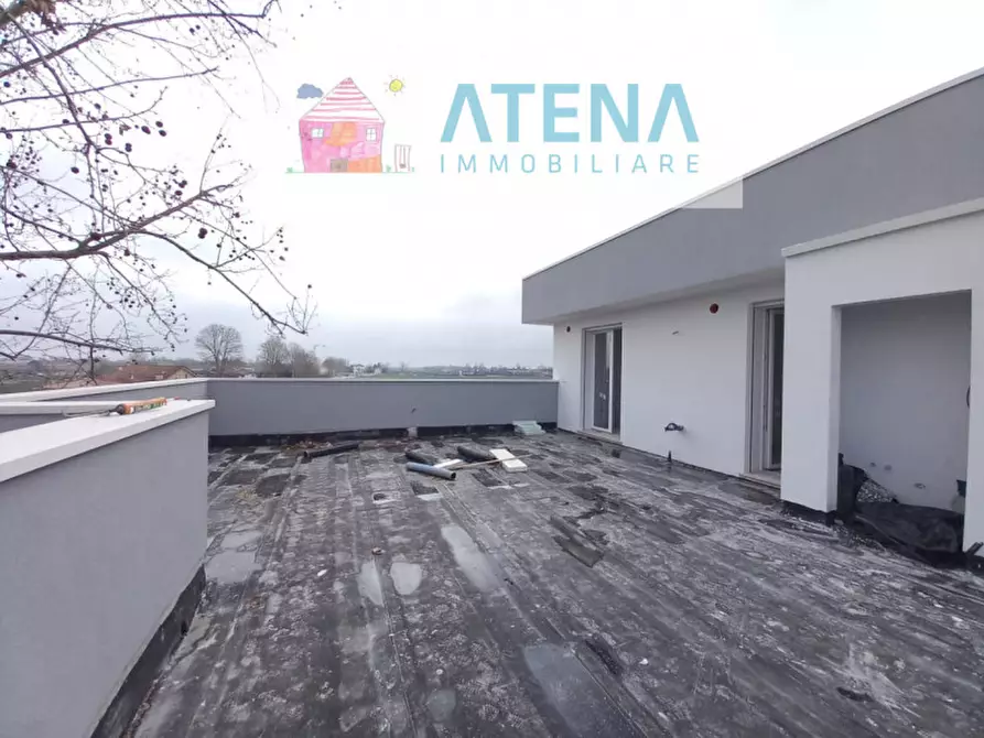 Immagine 28 di Attico in vendita  in via trieste a Abano Terme