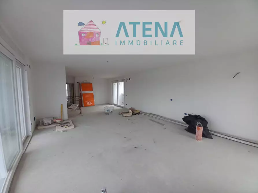 Immagine 32 di Attico in vendita  in via trieste a Abano Terme