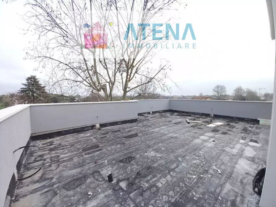 Immagine 34 di Attico in vendita  in via trieste a Abano Terme