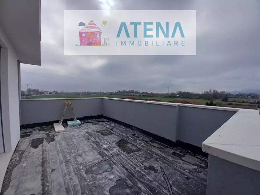 Immagine 38 di Attico in vendita  in via trieste a Abano Terme