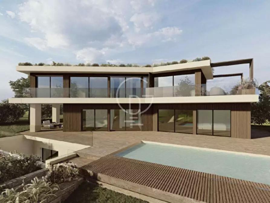 Immagine 1 di Villa in vendita  in Via Barcuzzi a Lonato del Garda