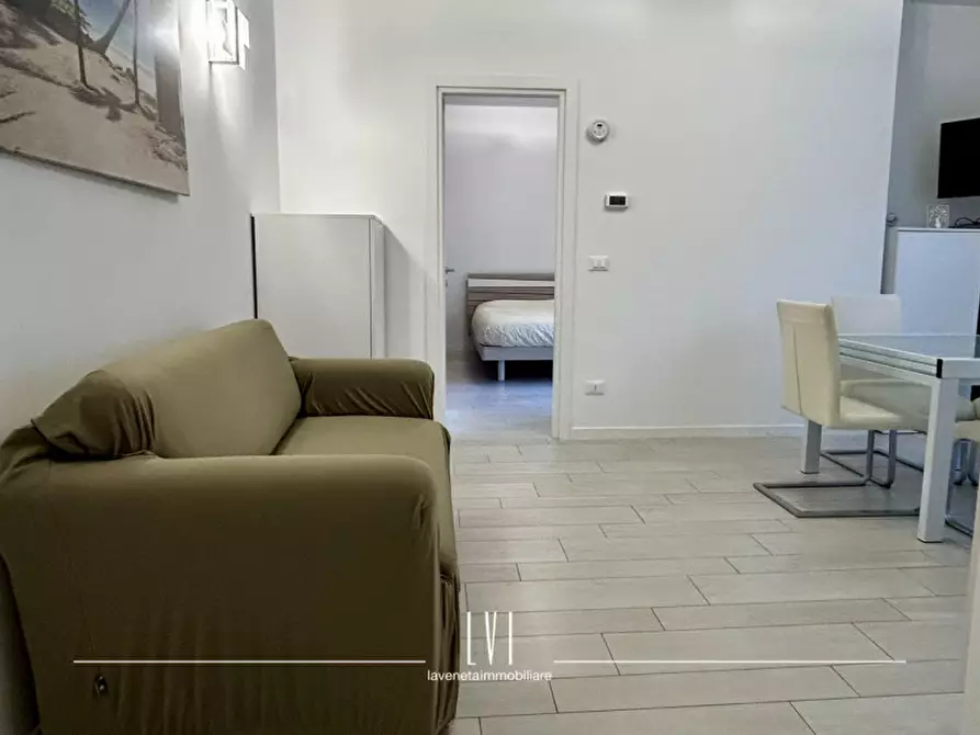 Immagine 1 di Appartamento in vendita  in Via Benvenuto Cellini n.4 a Jesolo