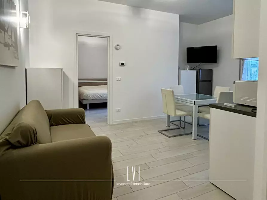 Immagine 20 di Appartamento in vendita  in Via Benvenuto Cellini n.4 a Jesolo