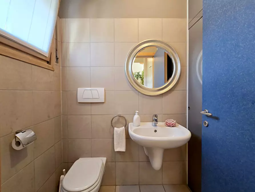 Immagine 8 di Villa in vendita  a Treviso