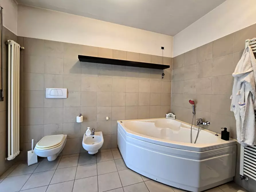 Immagine 13 di Villa in vendita  a Treviso