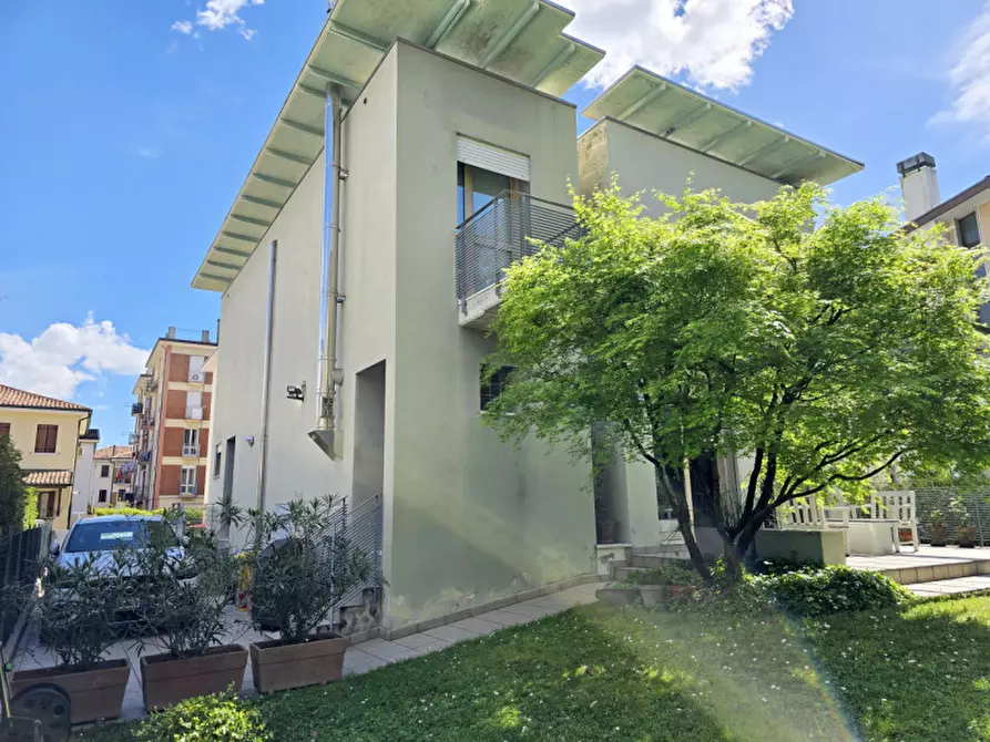 Immagine 23 di Villa in vendita  a Treviso