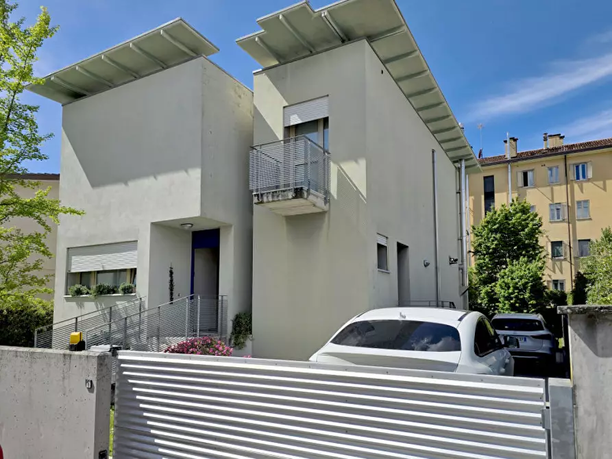 Immagine 25 di Villa in vendita  a Treviso