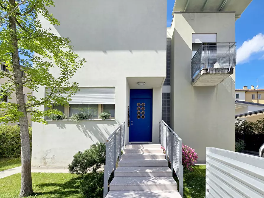 Immagine 29 di Villa in vendita  a Treviso