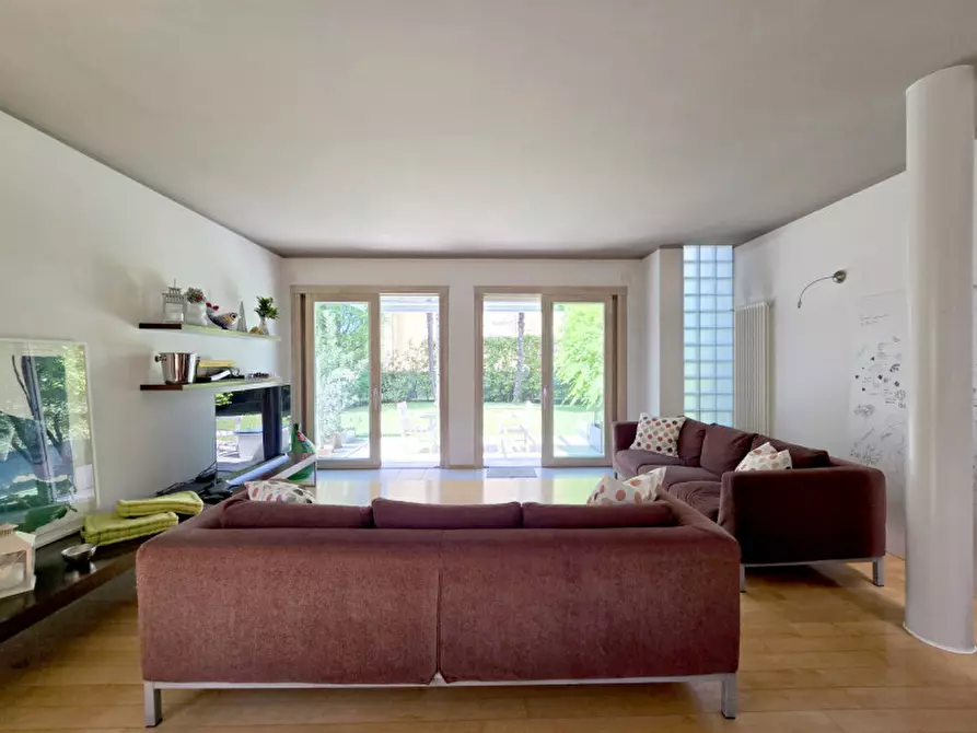 Immagine 35 di Villa in vendita  a Treviso