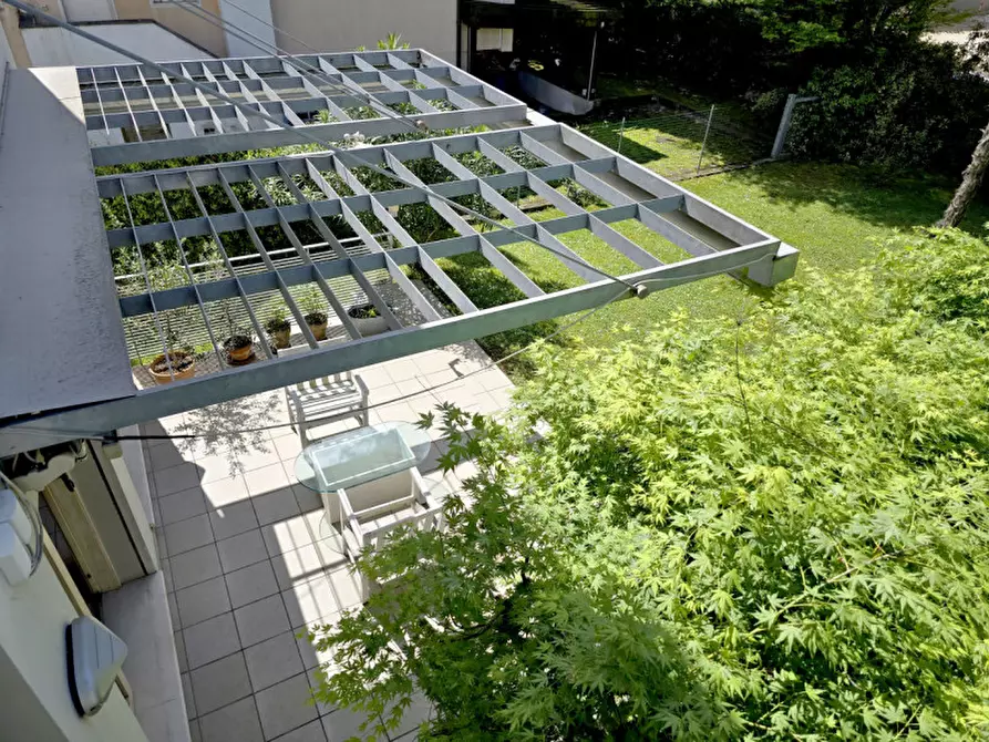 Immagine 37 di Villa in vendita  a Treviso