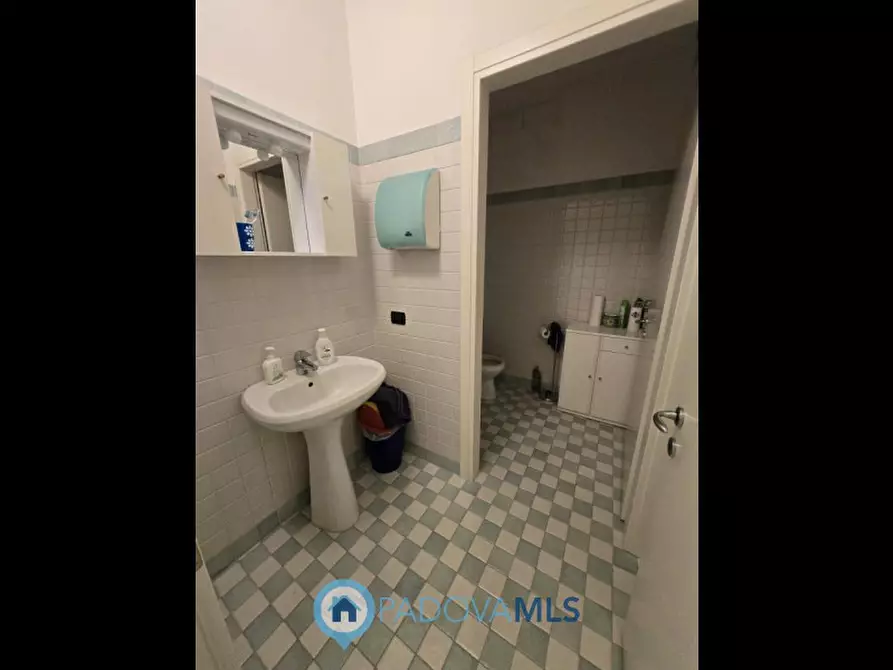 Immagine 8 di Ufficio in vendita  in via germania a Vigonza