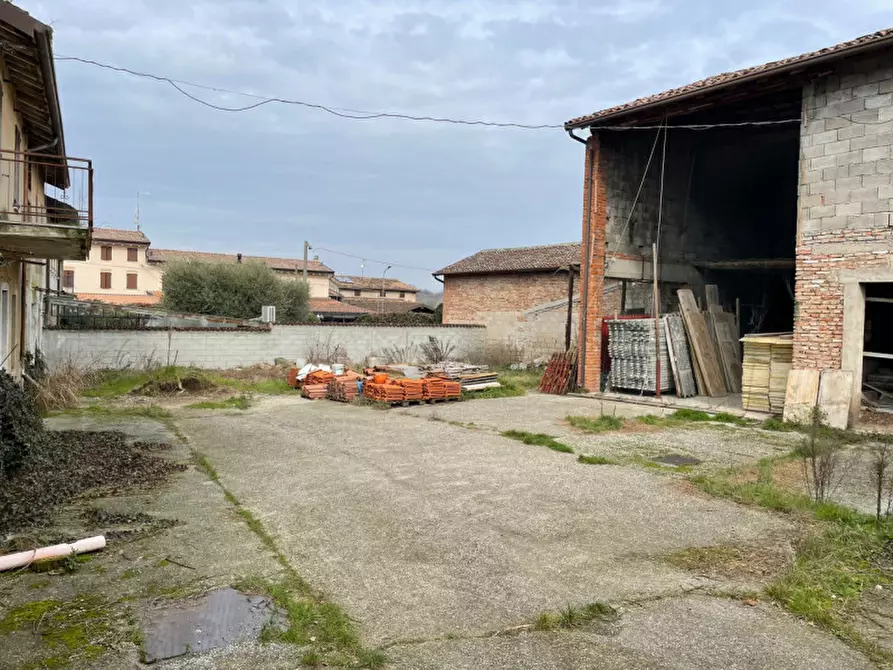 Immagine 9 di Rustico / casale in vendita  in Via Morti dell'Astore a Castiglione Delle Stiviere