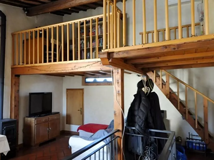 Immagine 3 di Appartamento in vendita  in via Cennano a Montevarchi