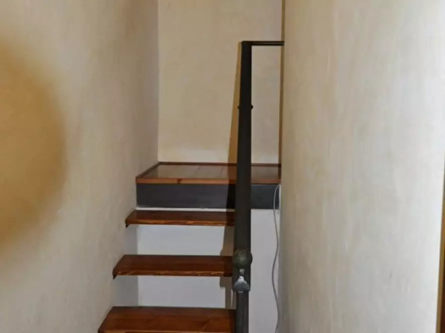 Immagine 8 di Appartamento in vendita  in via Cennano a Montevarchi