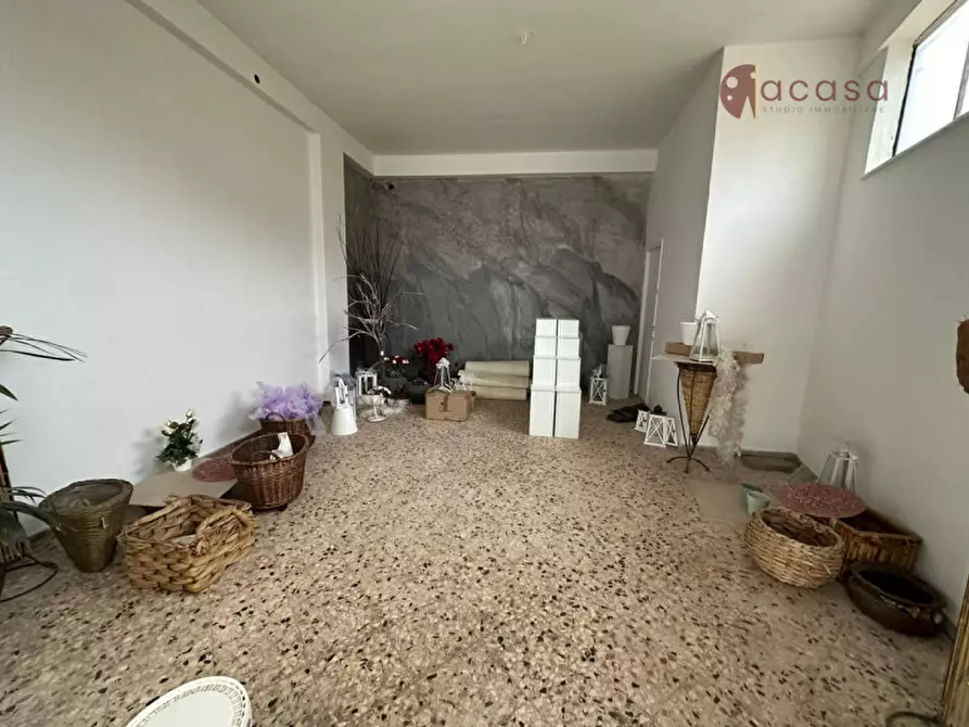 Immagine 2 di Magazzino in vendita  in Piazza Durante 29 a Palermo