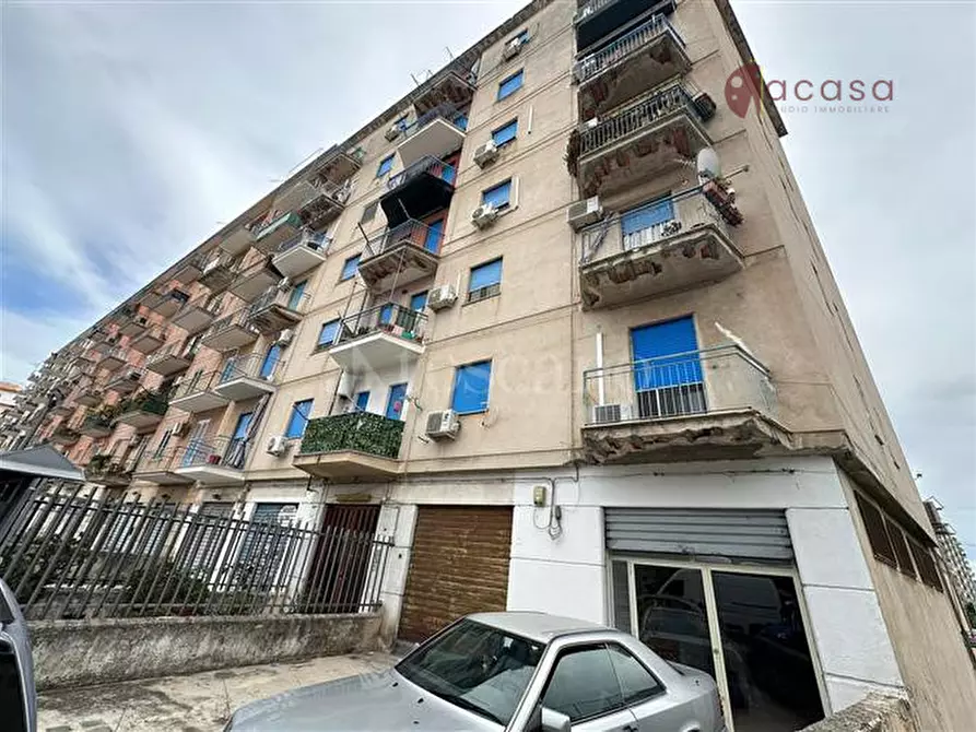 Immagine 5 di Magazzino in vendita  in Piazza Durante 29 a Palermo