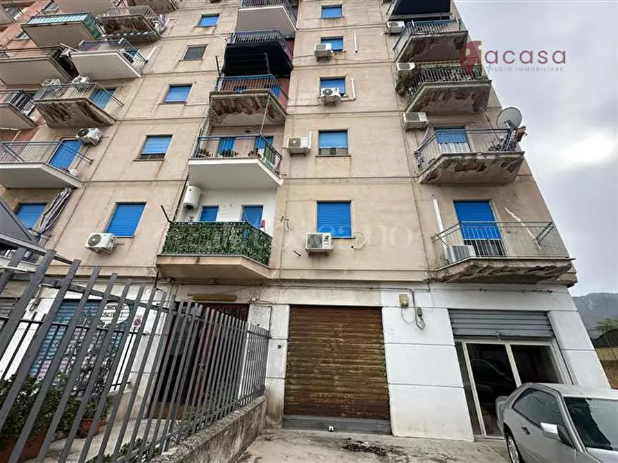 Immagine 6 di Magazzino in vendita  in Piazza Durante 29 a Palermo