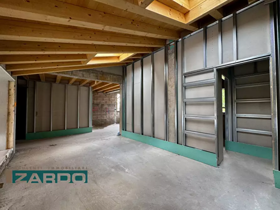 Immagine 3 di Appartamento in vendita  a Loria