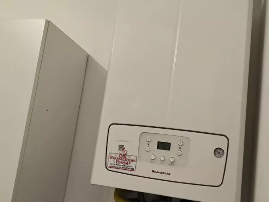 Immagine 7 di Appartamento in vendita  in Via Nazario Sauro a Montecchio Maggiore