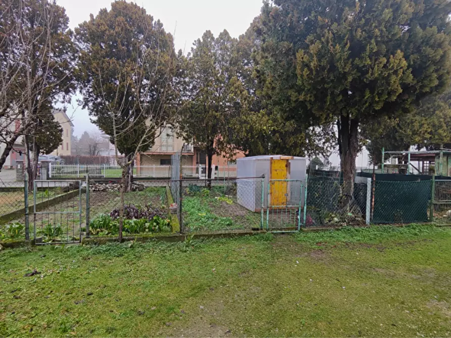 Immagine 39 di Appartamento in vendita  in Gramignazzo a Sissa Trecasali