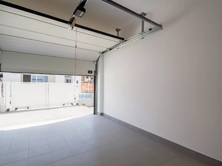 Immagine 25 di Casa bifamiliare in vendita  in Via Montegrotto n. 60 a Abano Terme