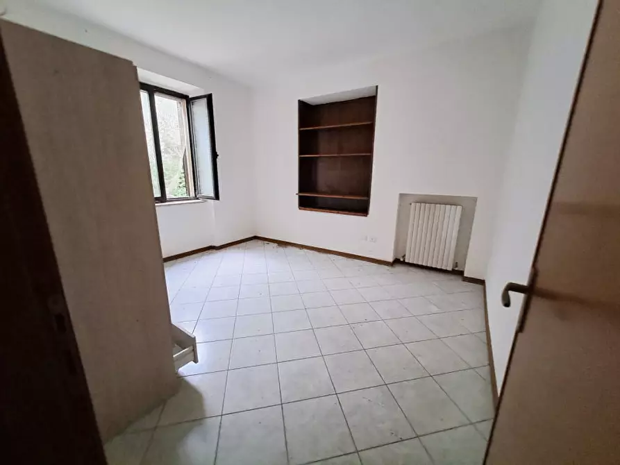 Immagine 6 di Casa indipendente in vendita  a Tuoro Sul Trasimeno