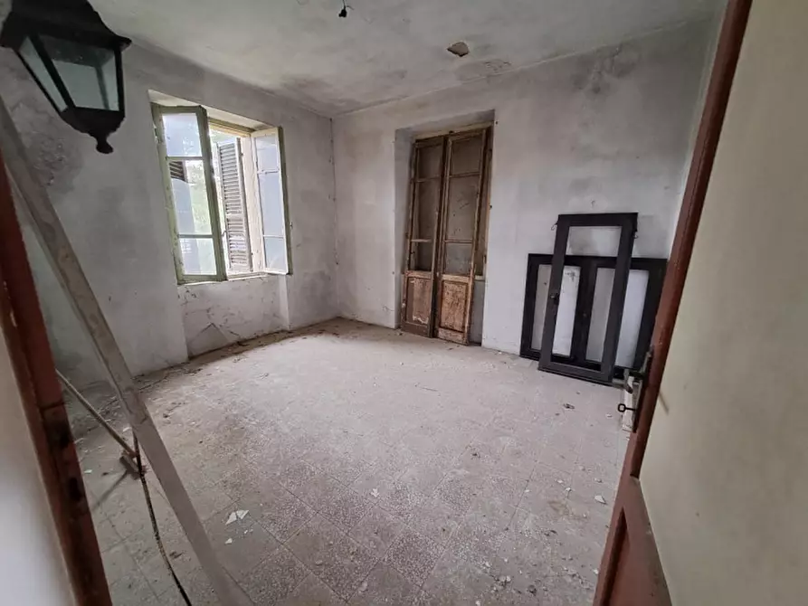 Immagine 11 di Casa indipendente in vendita  a Tuoro Sul Trasimeno