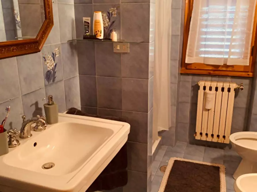 Immagine 34 di Villa in vendita  a Palombara Sabina