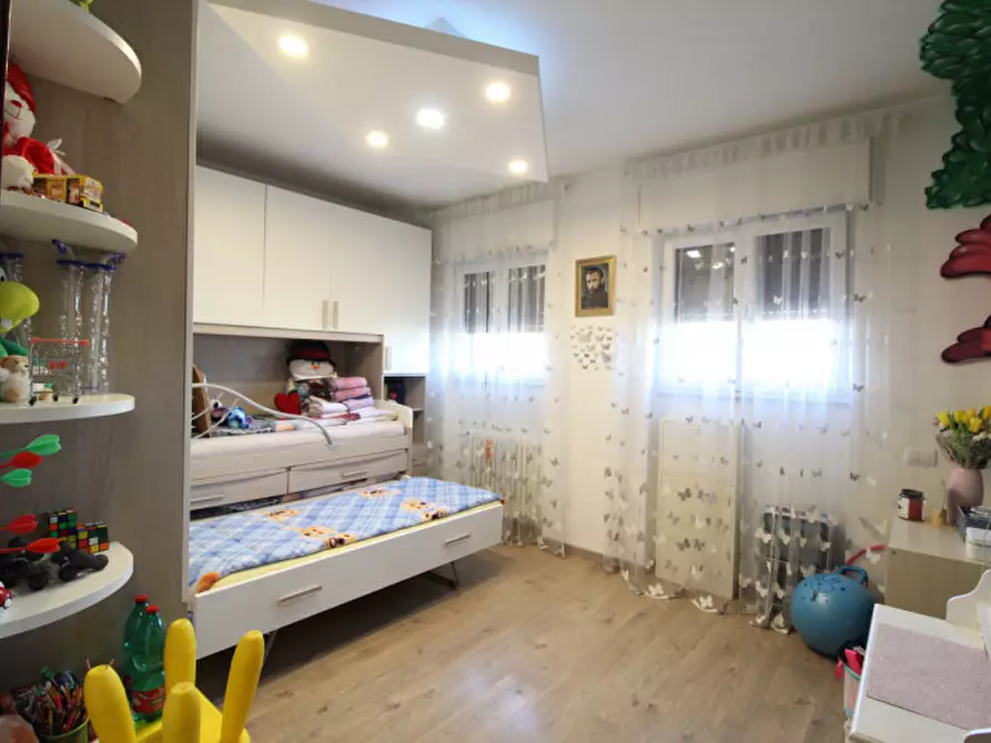 Immagine 3 di Appartamento in vendita  a Cologno Monzese