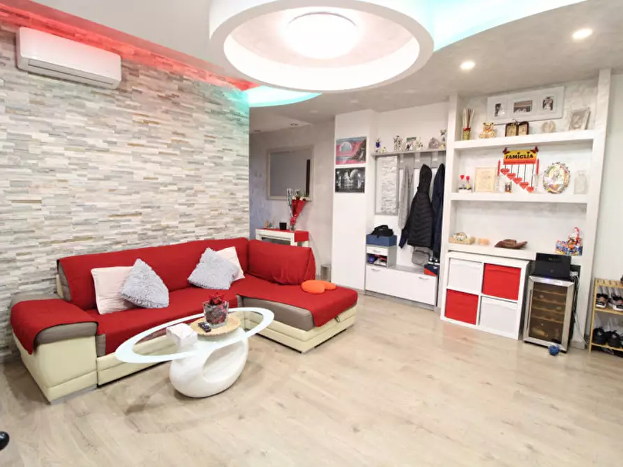 Immagine 25 di Appartamento in vendita  a Cologno Monzese