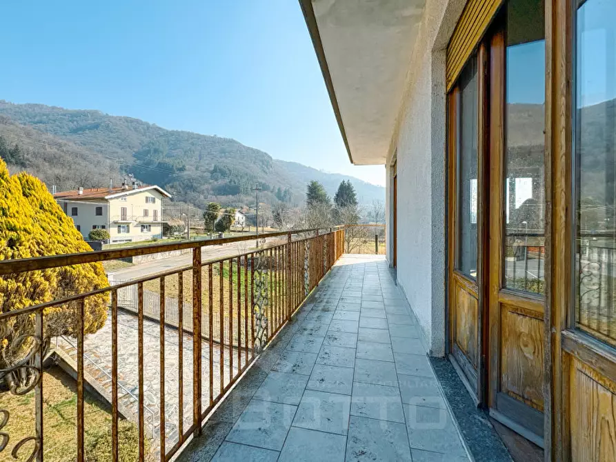 Immagine 7 di Appartamento in vendita  in Via per Armeno 32 a Omegna