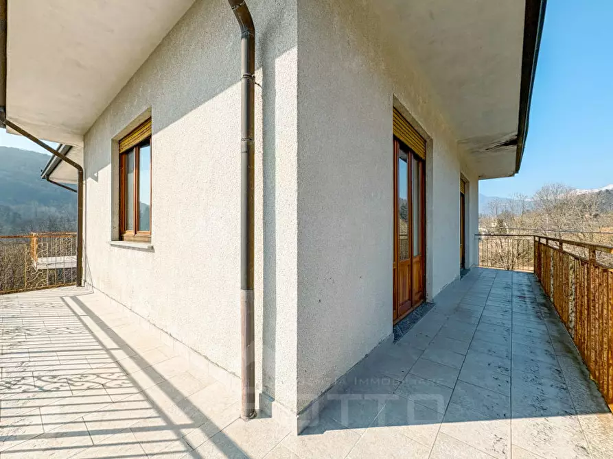 Immagine 8 di Appartamento in vendita  in Via per Armeno 32 a Omegna