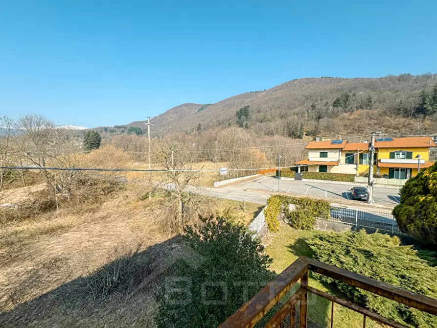 Immagine 9 di Appartamento in vendita  in Via per Armeno 32 a Omegna