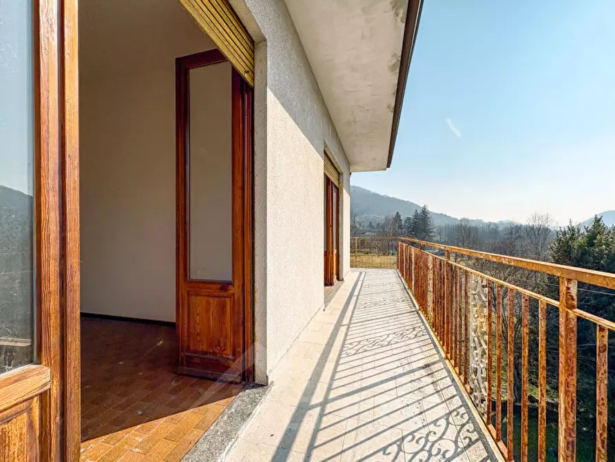 Immagine 15 di Appartamento in vendita  in Via per Armeno 32 a Omegna