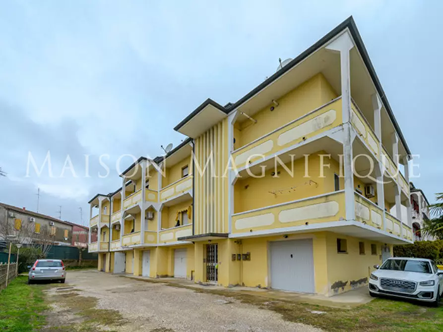 Immagine 1 di Appartamento in vendita  in Via Filippo Carli 20 a Comacchio